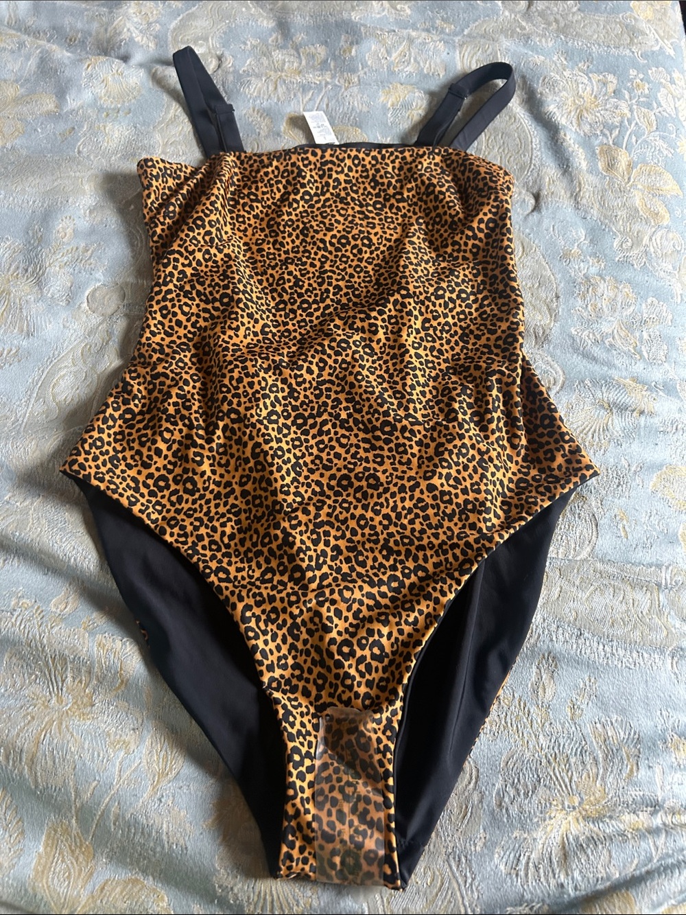 Women’s reversible Leopard One-Piece Swimsuit with Black Trim